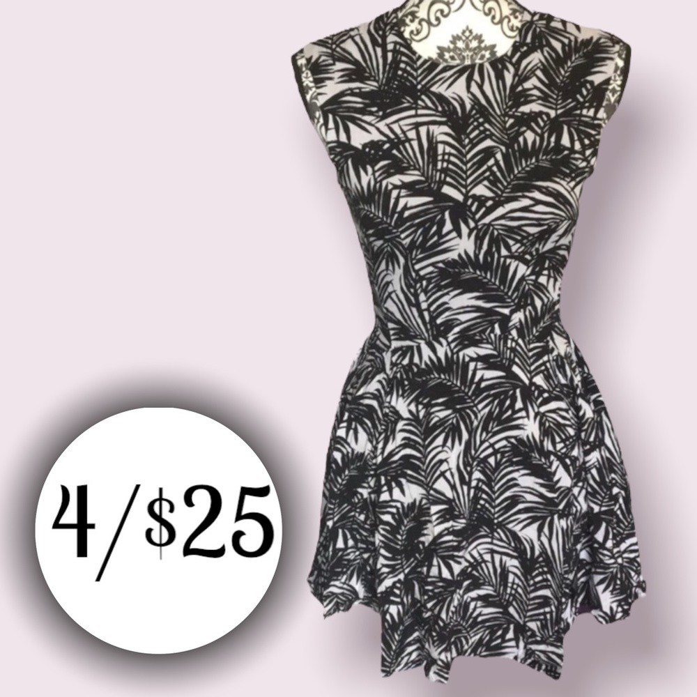 H&M Tropical Palm Leaf Sleeveless Fitted Skater Dress Size 4